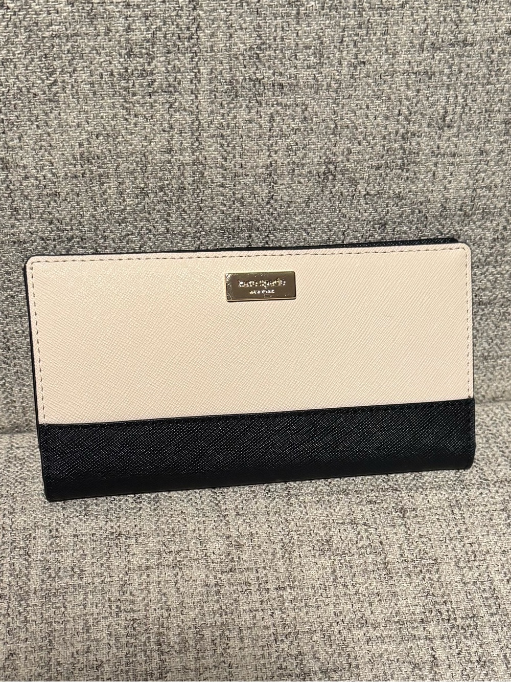 Kate Spade Slim Wallet - Cream & Black